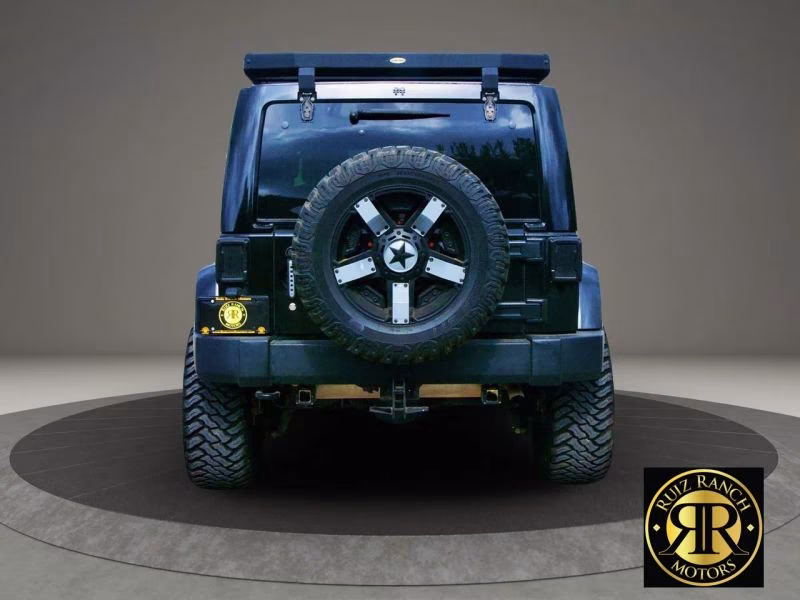 2015 Jeep Wrangler Unlimited Sahara - Photo 6